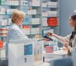 Effektiver Schutz vor Abmahnungen für Apotheken (Foto: AdobeStock - Gorodenkoff 400427216)