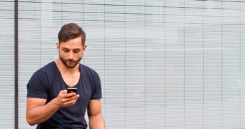 Twitter verändert die Kommunikation. (Foto: AdobeStock_67590756 Jürgen Fälchle)