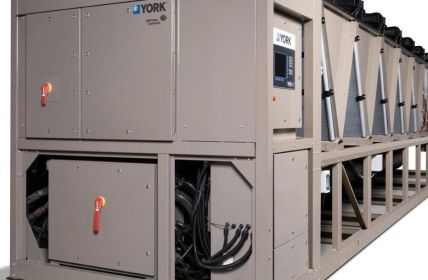 Johnson Controls präsentiert den YVAM Zentrifugalkühler für (Foto: Johnson Controls)