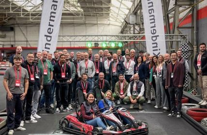 Kindermann Xperience Tour 2025 verbindet Technologie, Motorsport und (Foto: Kindermann GmbH)