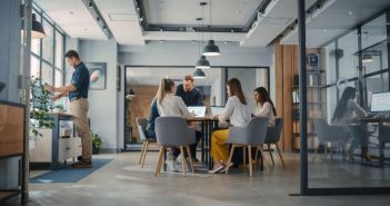 E-Commerce 2026: Über die Hälfte der Umsätze auf (Foto: Sybit GmbH)